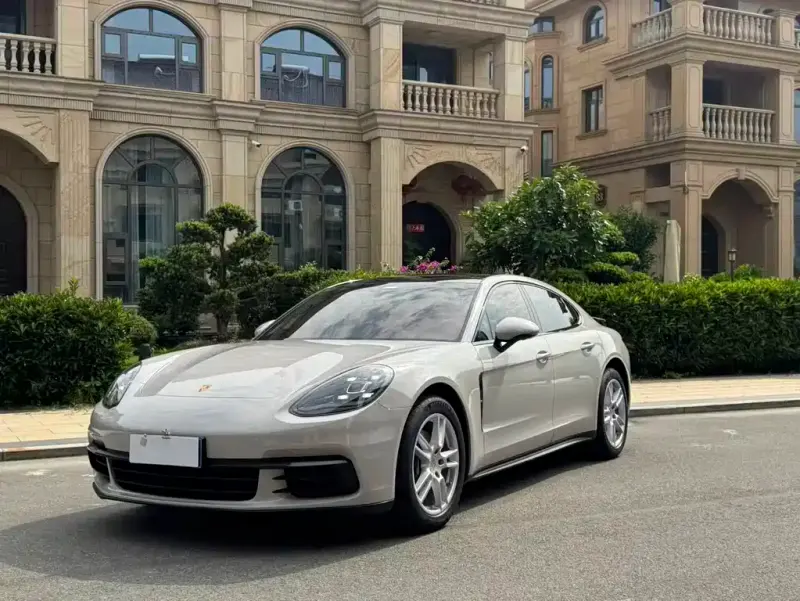 Porsche Panamera, 2019 — фото 1
