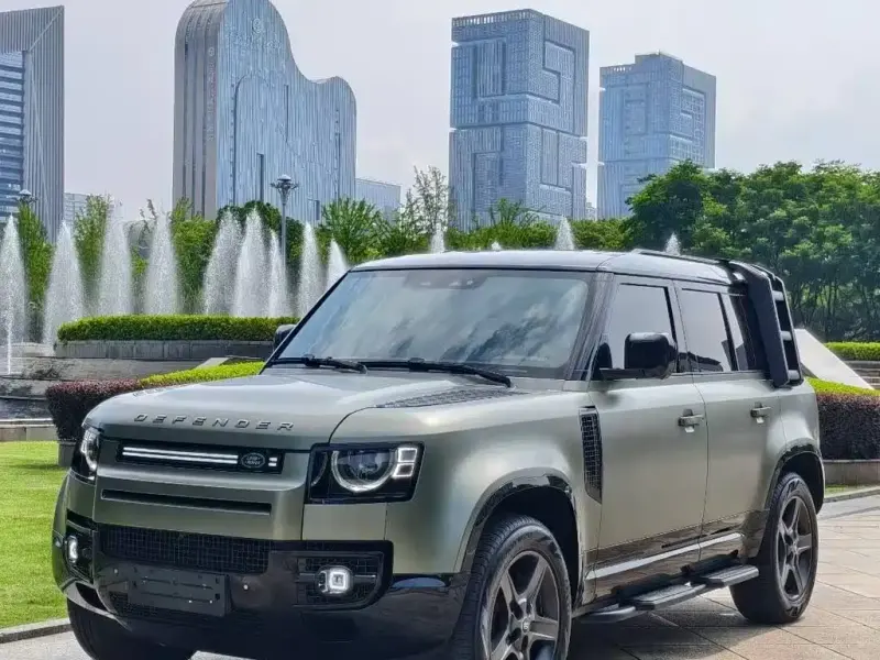 Land Rover Defender, 2024