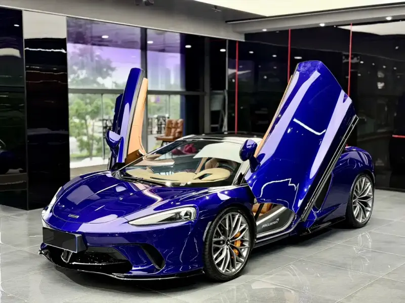 McLaren GT, 2023