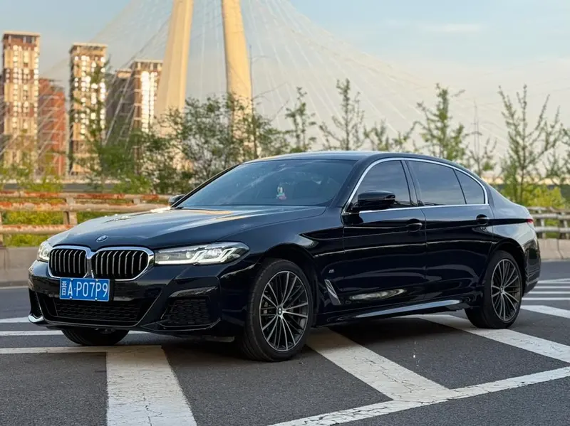 BMW 5-Series, 2023