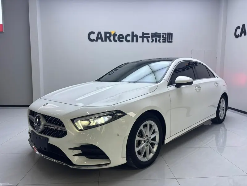 Mercedes-Benz A-Class Facelift A 200 L Sport Fashion Version, 2020 — фото 1