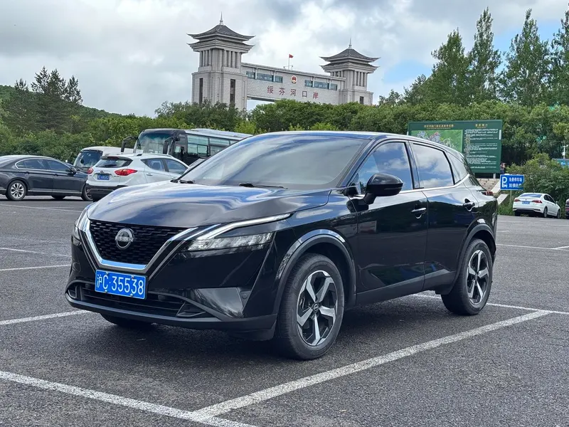 Nissan Qashqai 1.3T Luxury Edition, 2023 — фото 1