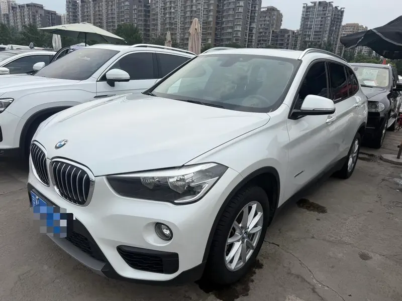 BMW X1 sDrive18Li Fashion Version, 2018 — фото 1