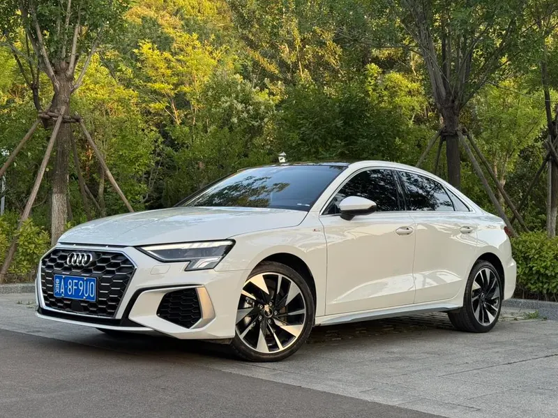 Audi A3 A3L Limousine 35 TFSI Fashion Sport Version, 2024 — фото 1