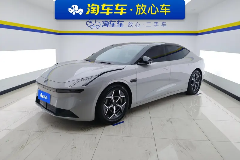 Lynk & Co Z10, 2024