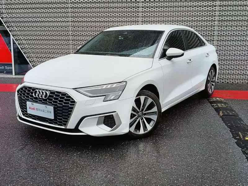Audi A3 A3L Limousine 35 TFSI Sport Version, 2021 — фото 1