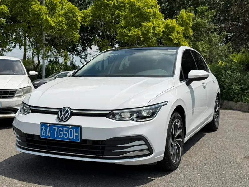 Volkswagen Golf, 2021