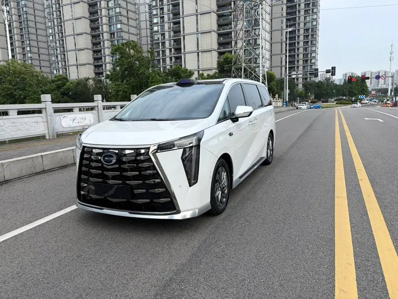 GAC Trumpchi Trumpchi Xiangwang M8 Huawei Qiankun Ultra 头等舱, 2025 — фото 1