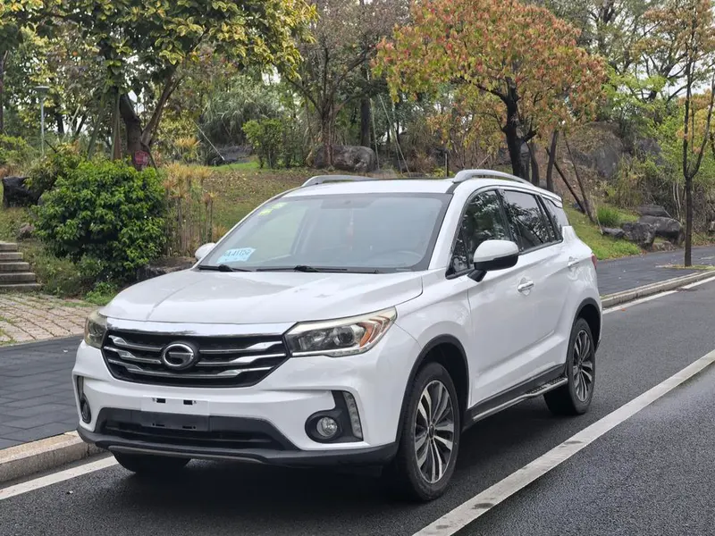 GAC Trumpchi Trumpchi GS4 200T G-DCT Люкс, 2015 — фото 1