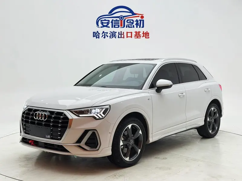 Audi Q3, 2022