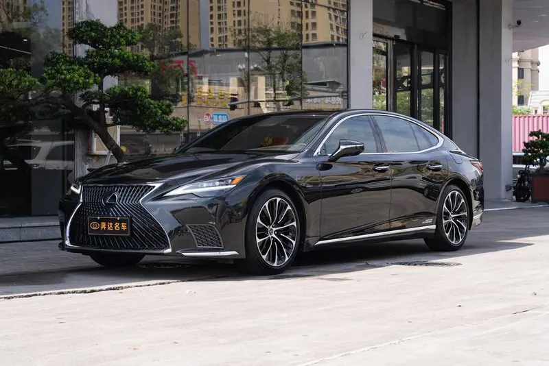 Lexus LS, 2021
