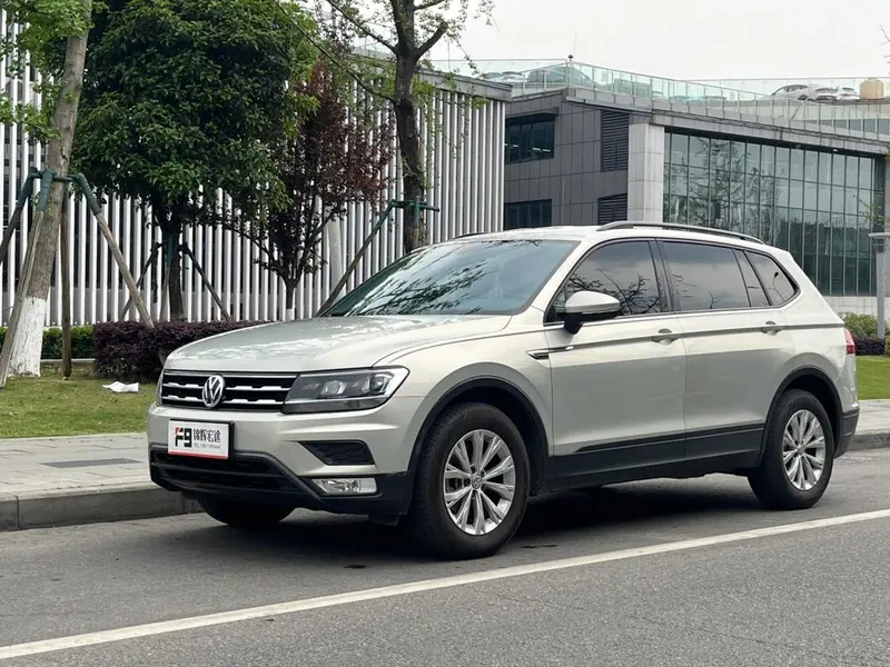 Volkswagen Tiguan L, 2018