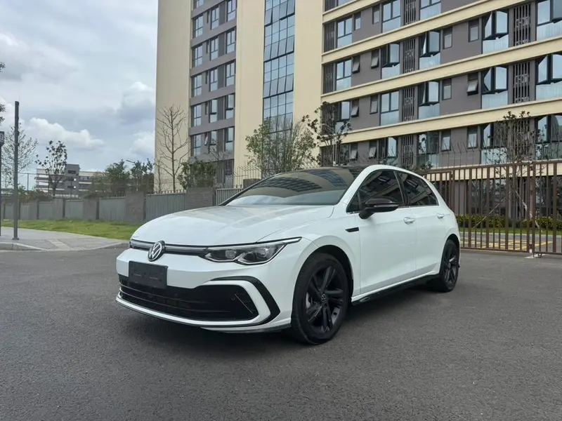 Volkswagen Golf, 2021