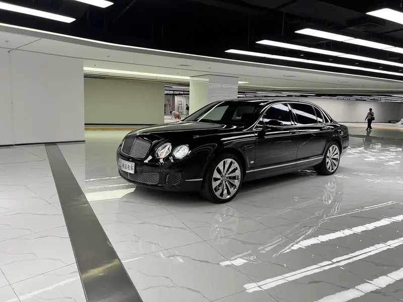 Bentley Flying Spur, 2012