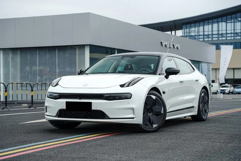 Zeekr 001 Extended Range Single Motor WE Edition, 2021 — фото 1