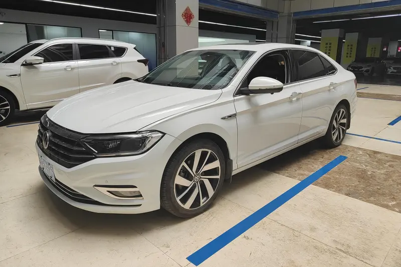 Volkswagen Sagitar, 2022