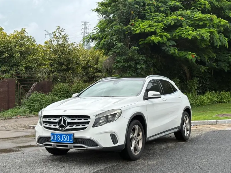 Mercedes-Benz GLA GLA 200 Version, 2018 — фото 1