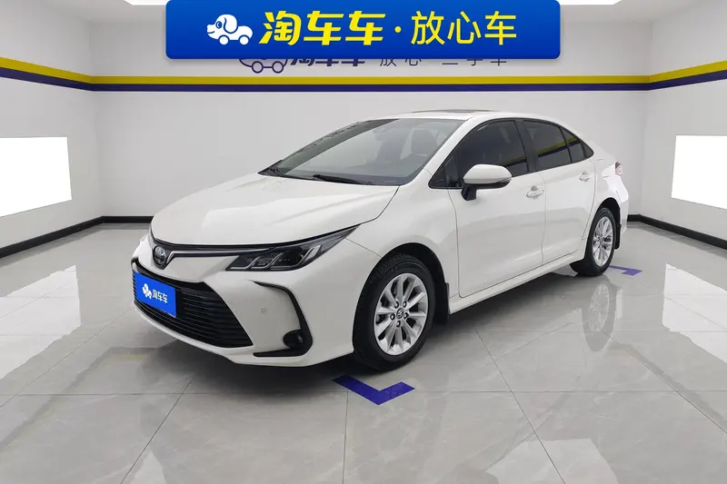 Toyota Corolla 1.2T S-CVT Luxury Edition, 2021 — фото 1