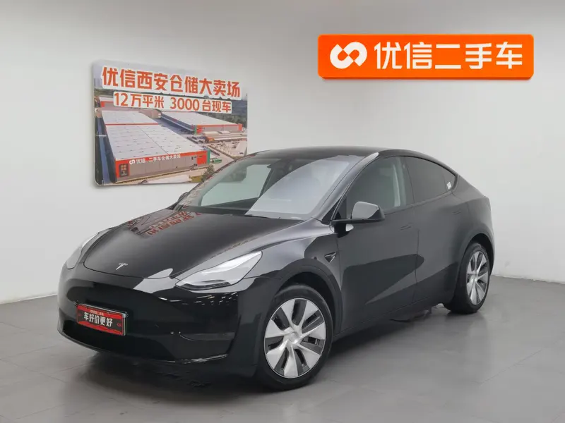 Tesla Model Y, 2022