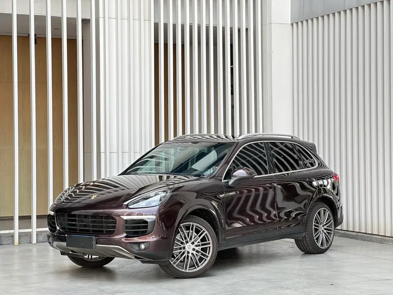 Porsche Cayenne, 2015