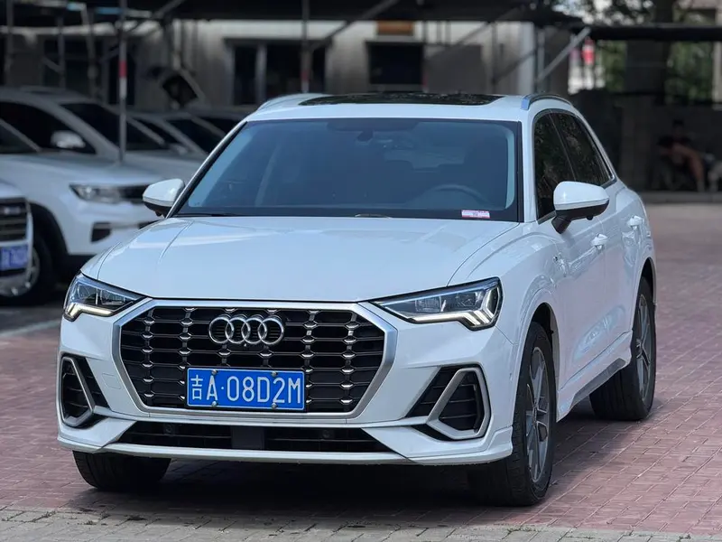 Audi Q3, 2023