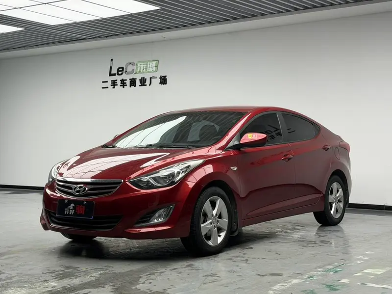 Hyundai Elantra Langdong 1.6L Auto Leading Version, 2012 — фото 1