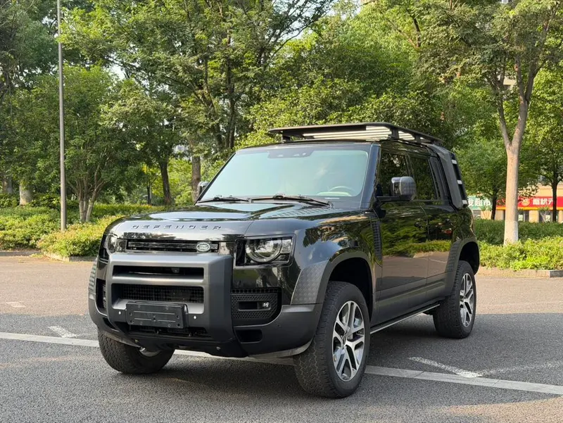Land Rover Defender, 2021