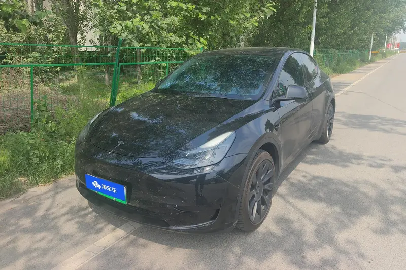 Tesla Model Y, 2022