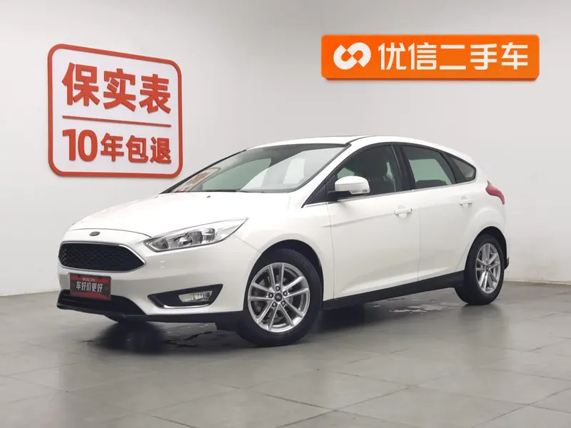 Ford Focus Classic Edition Hatchback EcoBoost 180 Auto Elite Version, 2018 — фото 1