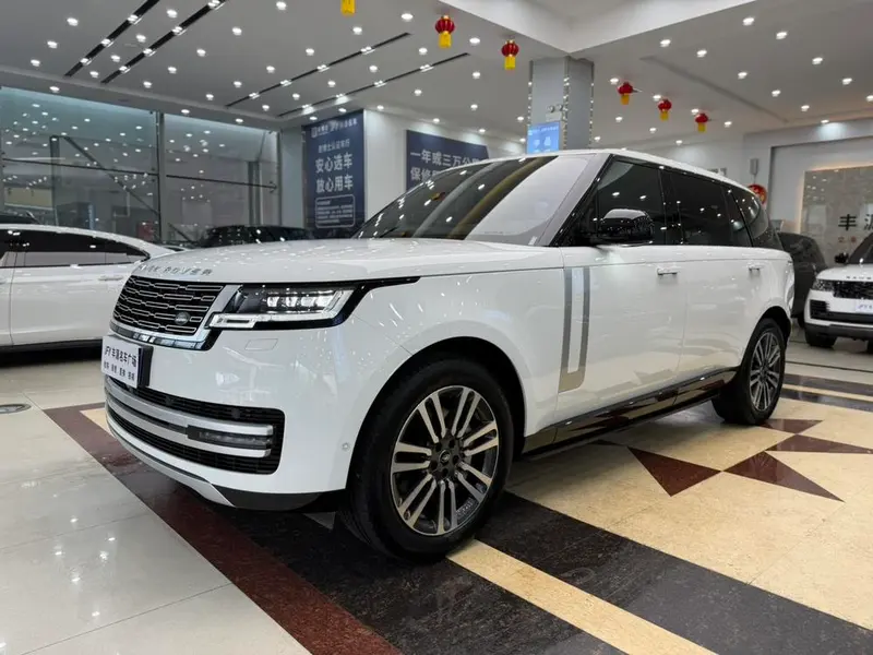 Land Rover Range Rover 3.0 L6 400PS Extended Edition, 2023 — фото 1