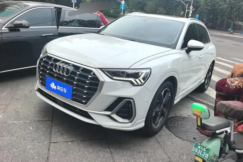 Audi Q3, 2022