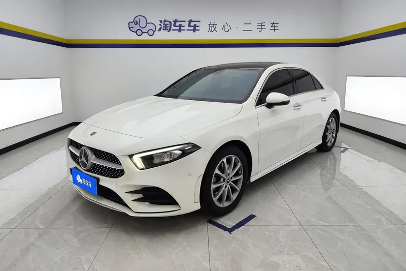 Mercedes-Benz A-Class Facelift A 200 L Sport Fashion Edition, 2022 — фото 1
