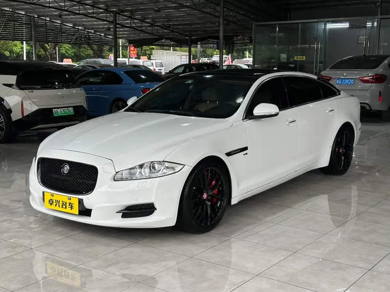 Jaguar XJ, 2013