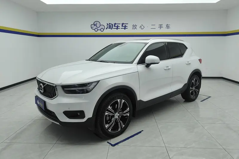 Volvo XC40, 2021