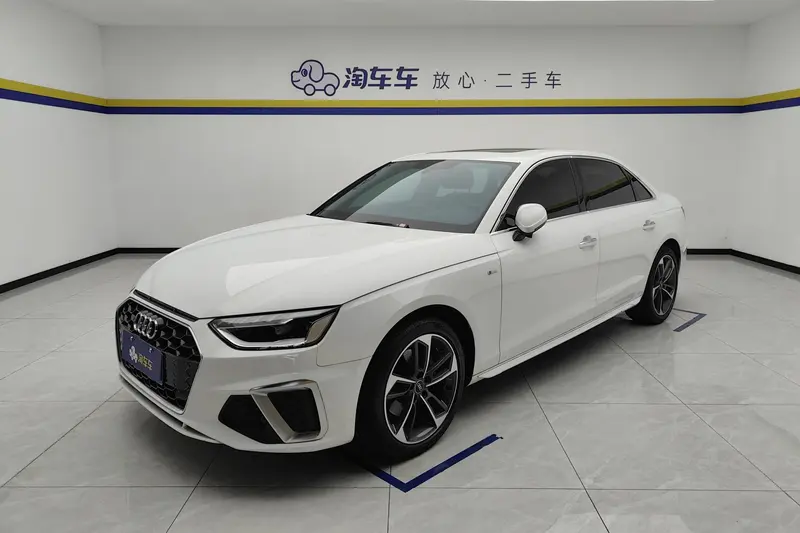 Audi A4L 40 TFSI Fashion Version, 2022 — фото 1