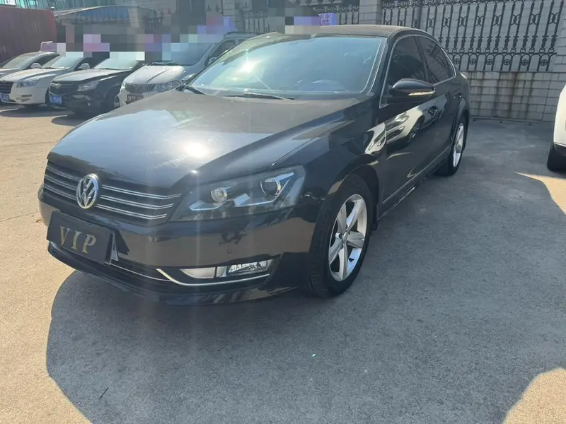 Volkswagen Passat 2.0TSI DSG Ultimate Edition, 2011 — фото 1