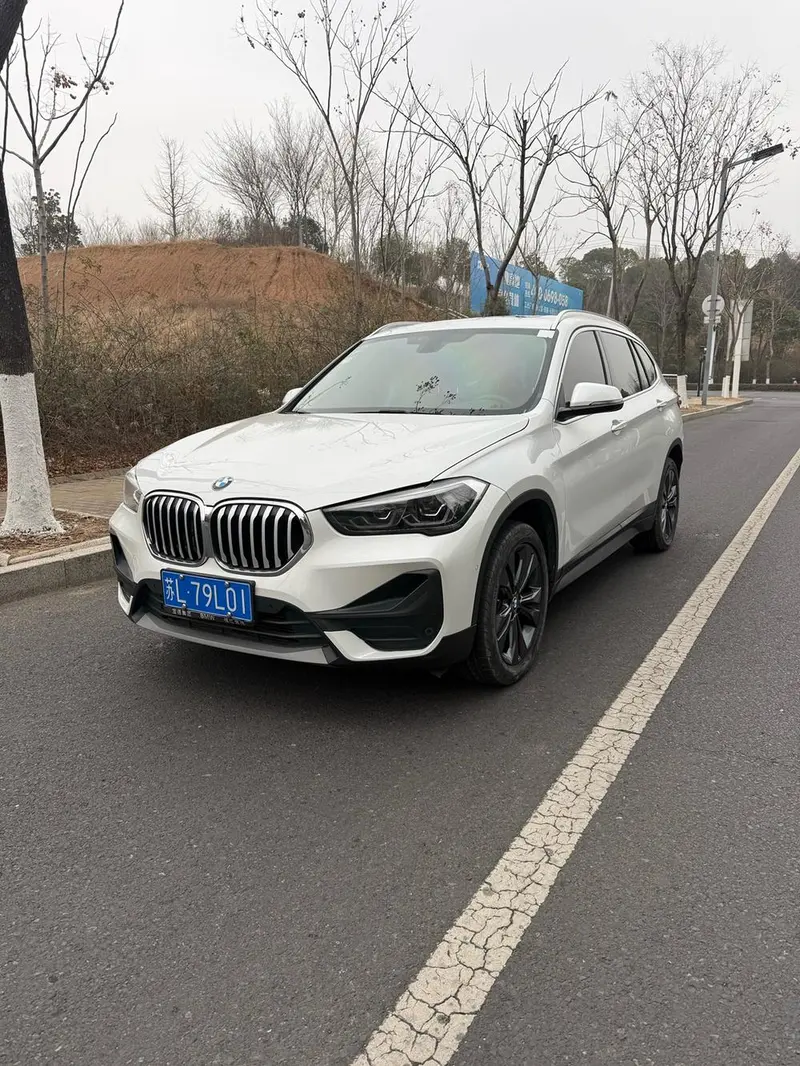BMW X1 sDrive20Li Fashion Version, 2020 — фото 1