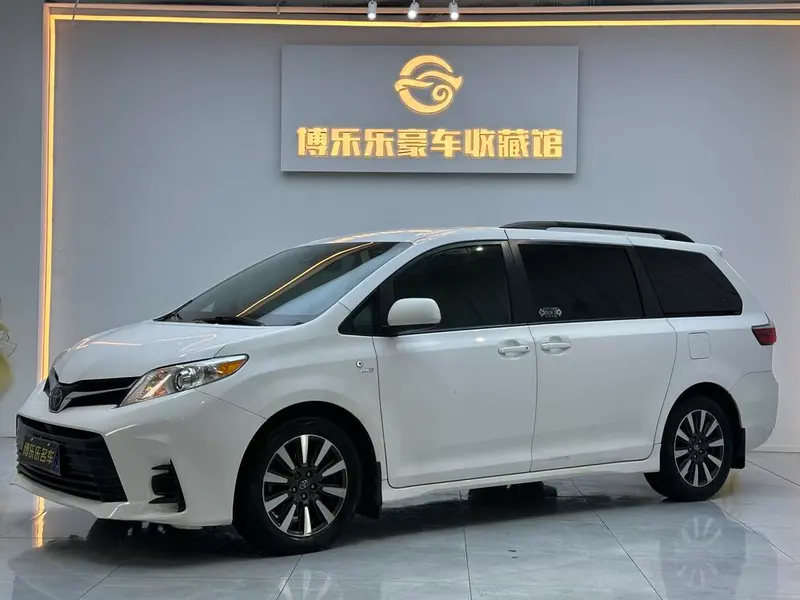 Toyota Sienna, 2019
