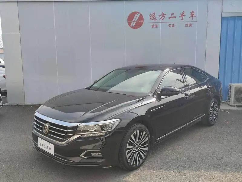 Volkswagen Passat 330TSI Luxury Edition CN6, 2019 — фото 1