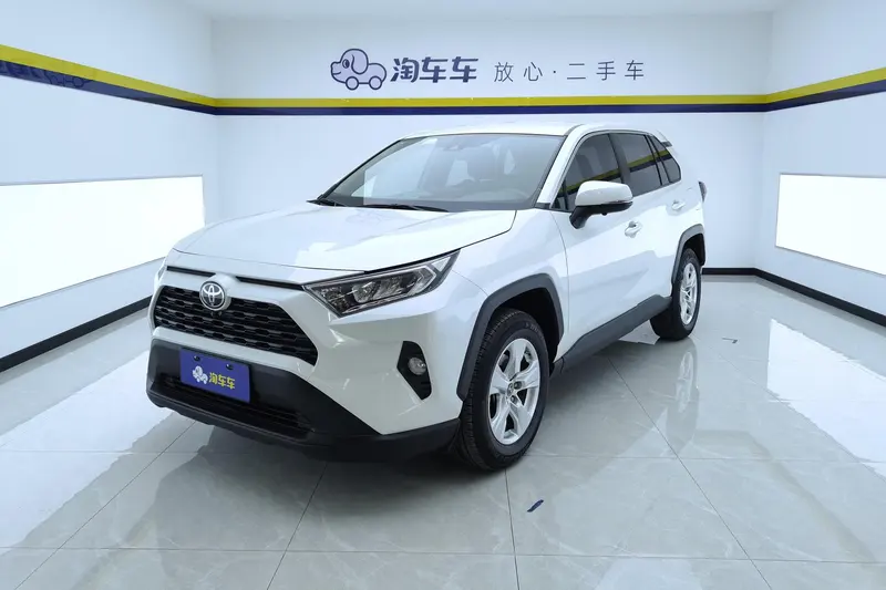 Toyota RAV4 2.0L CVT 2WD Edition, 2021 — фото 1