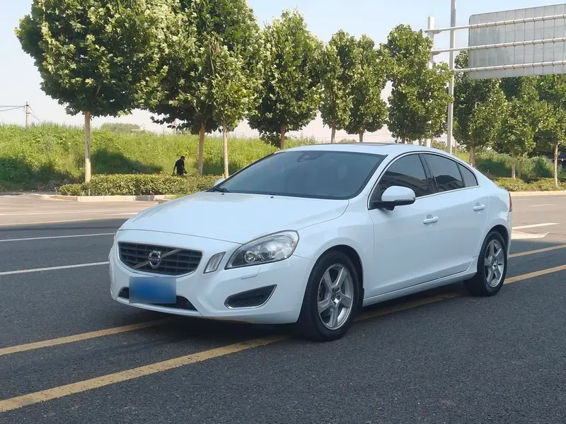 Volvo S60 (Import), 2012