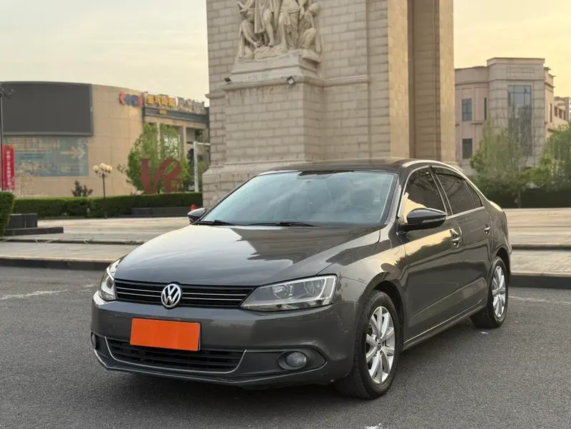 Volkswagen Sagitar, 2012