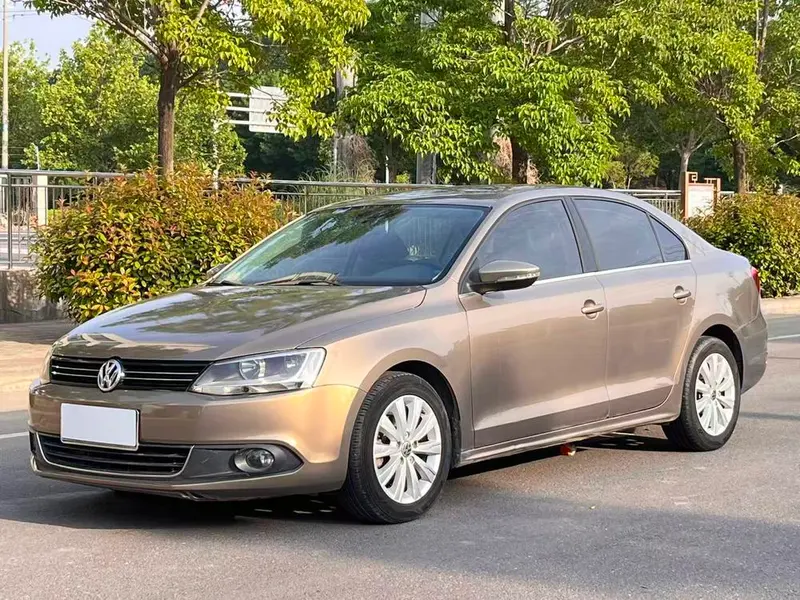 Volkswagen Sagitar, 2014