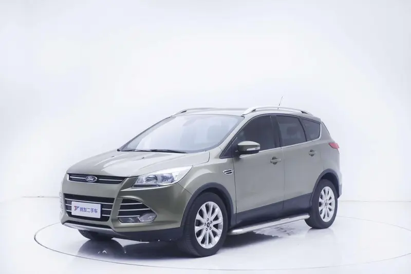 Ford Kuga, 2015
