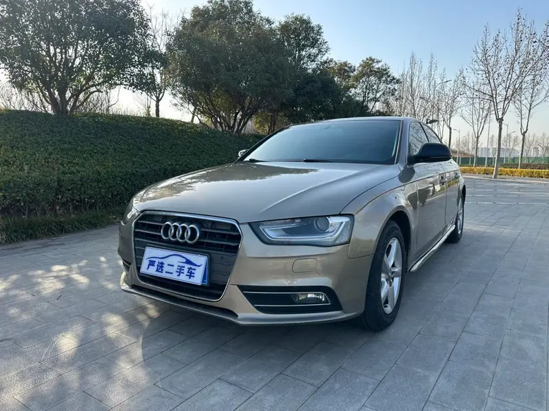 Audi A4L 35 TFSI Auto Standard Version, 2013 — фото 1