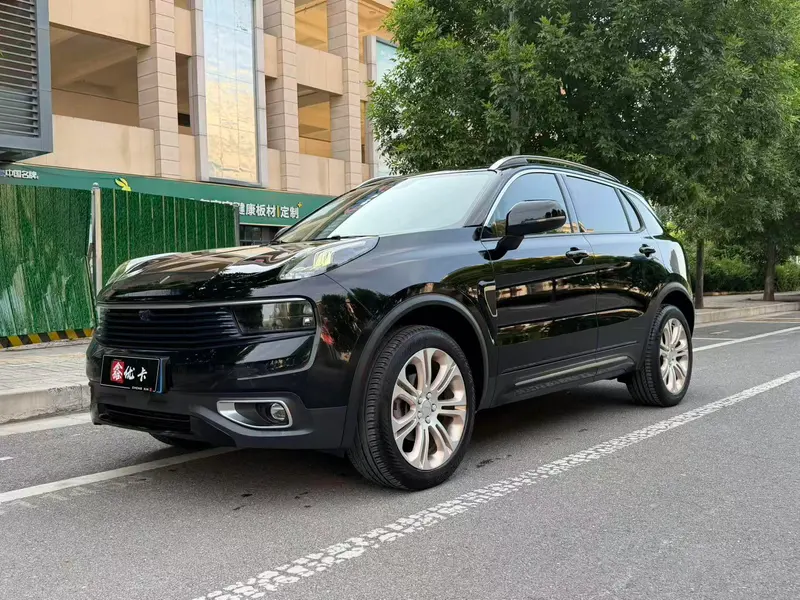 Lynk & Co 01 2.0T 2WD Pro Edition CN6, 2019 — фото 1