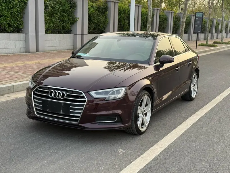 Audi A3 Limousine 35 TFSI Style Version, 2017 — фото 1
