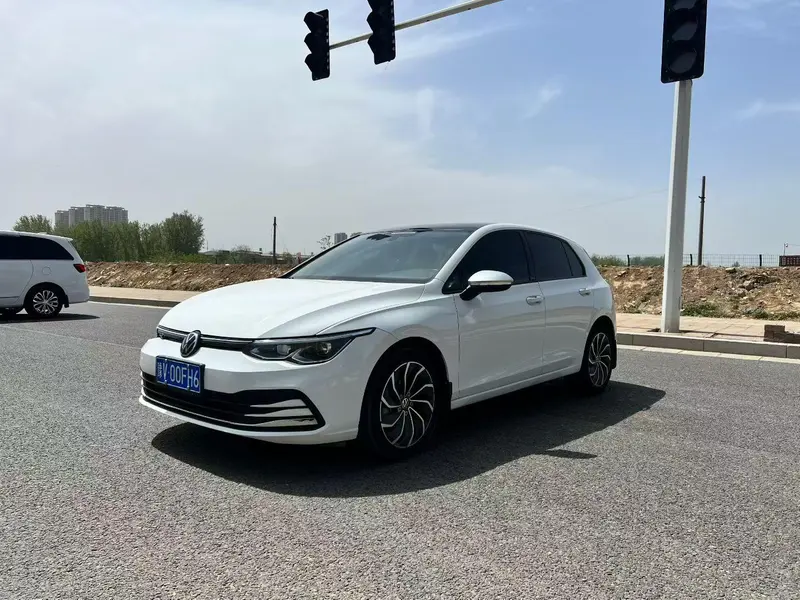 Volkswagen Golf, 2021