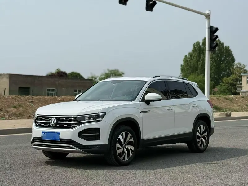 Volkswagen Tayron 330TSI Luxury Smart Connected Edition, 2020 — фото 1