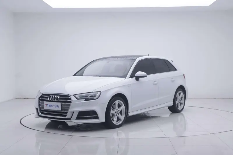 Audi A3 Sportback 35 TFSI Fashion Version CN6, 2020 — фото 1